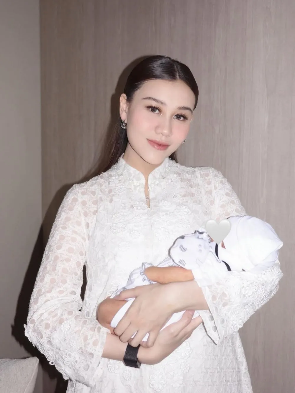 Akikah Arash anak Aaliyah Massaid dan Thariq Halilintar © 2025 Instagram Akikah Arash anak Aaliyah Massaid dan Thariq Halilintar © 2025 Instagram