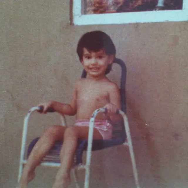 Feby tersanjung berbagai sumber