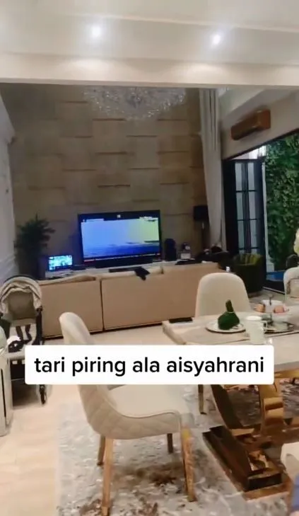 dapur Aisyahrani adik Syahrini © 2024 brilio.net