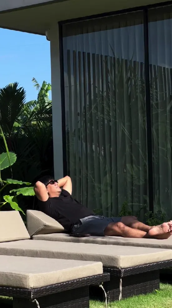 Andre Taulany ajak anak-anak liburan ke Bali © Instagram