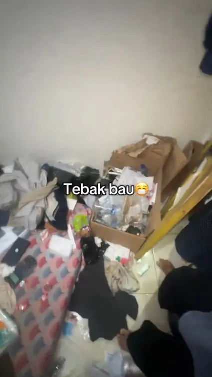 kondisi kamar kos dalamnya jorok pol © TikTok kondisi kamar kos dalamnya jorok pol © TikTok