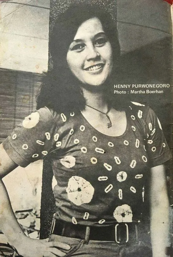 Model iklan motor mertua vokalis rock © Instagram