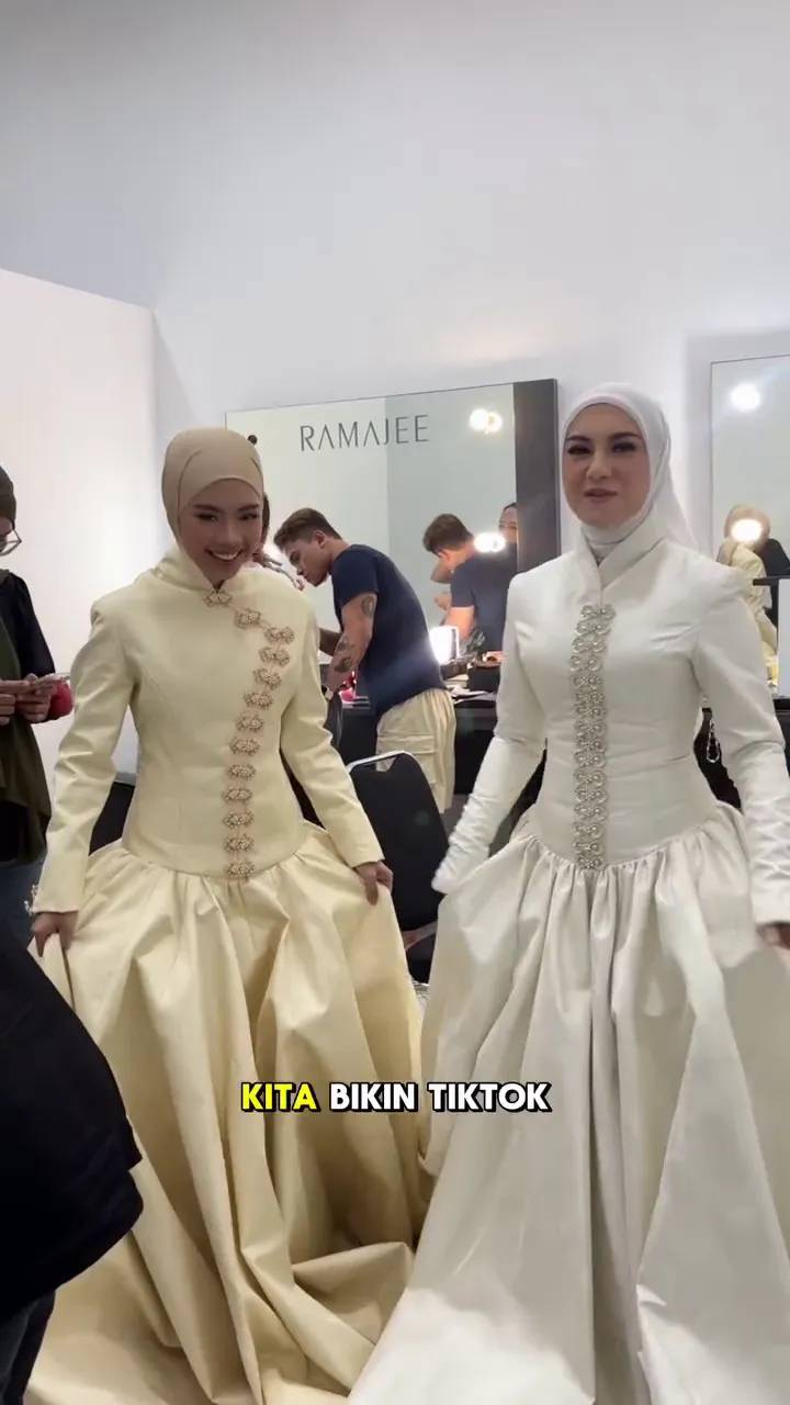 Pemotretan keluarga baru Irish Bella © 2025 Instagram Pemotretan keluarga baru Irish Bella © 2025 Instagram