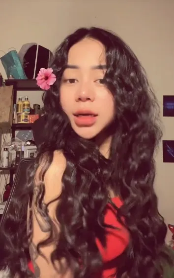 Cimoy Montok dulu dekil kini makin glowing © TikTok Cimoy Montok dulu dekil kini makin glowing © TikTok