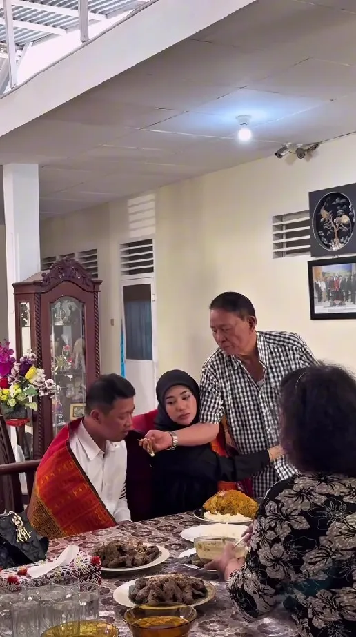 Clara Shinta diulosi jelang nikah © Instagram Clara Shinta diulosi jelang nikah © Instagram