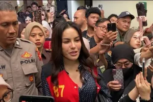 Respons Nikita Mirzani usai hakim tolak eksepsinya dalam sidang dugaan pemerasan terhadap Reza Gladys