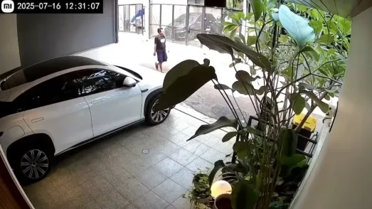 rumah Rafael Tan disatroni maling © Instagram rumah Rafael Tan disatroni maling © Instagram