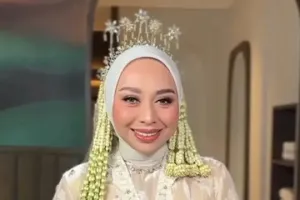 5 Potret detail kebaya Wabup Garut Putri Karlina saat dinikahi anak Dedi Mulyadi, cerminkan keanggunan