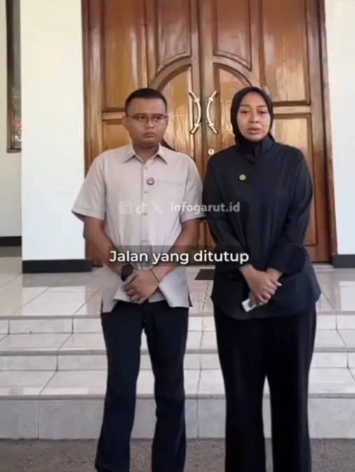 Maula Akbar dan Putri Karlina minta maaf tragedi pernikahan © 2025 TikTok Maula Akbar dan Putri Karlina minta maaf tragedi pernikahan © 2025 TikTok