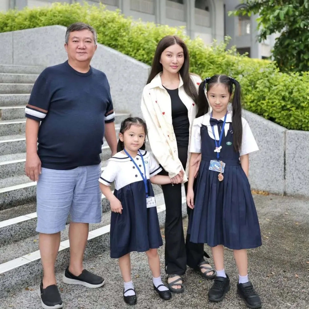 Kenangan Sarwendah bersama mendiang ayah © 2025 brilio.net