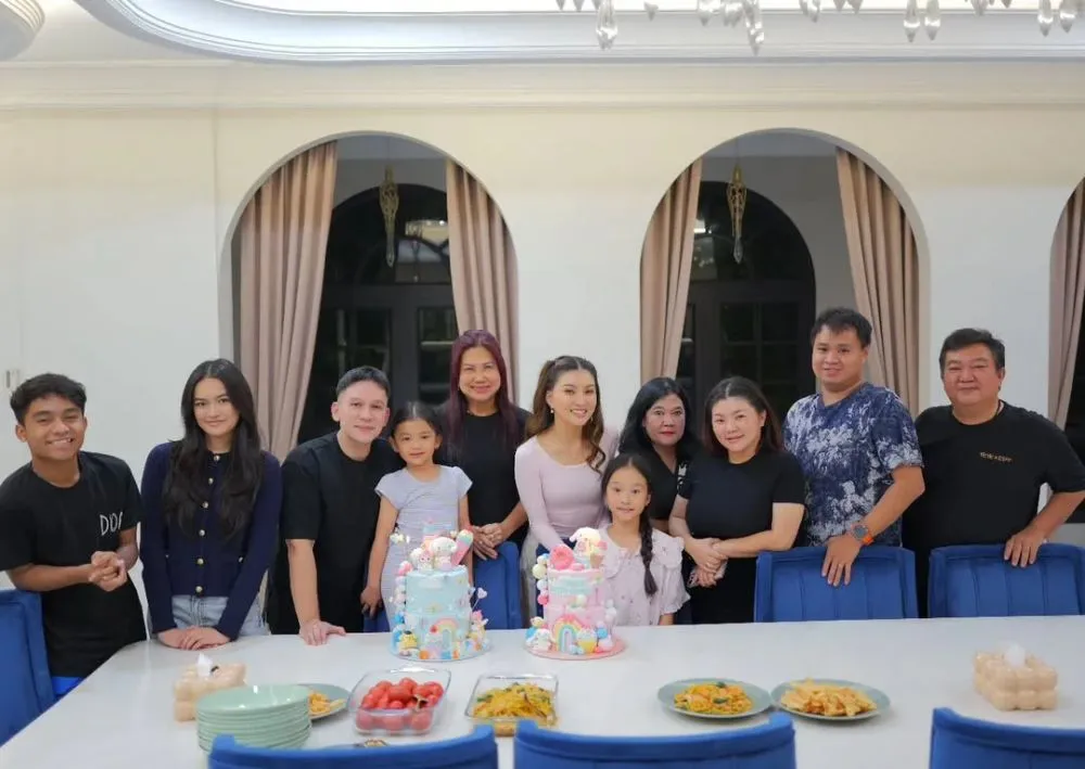 Kenangan Sarwendah bersama mendiang ayah © 2025 brilio.net