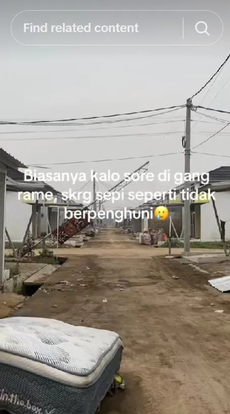 perumahan di Bekasi ditinggalkan penghuninya © TikTok perumahan di Bekasi ditinggalkan penghuninya © TikTok