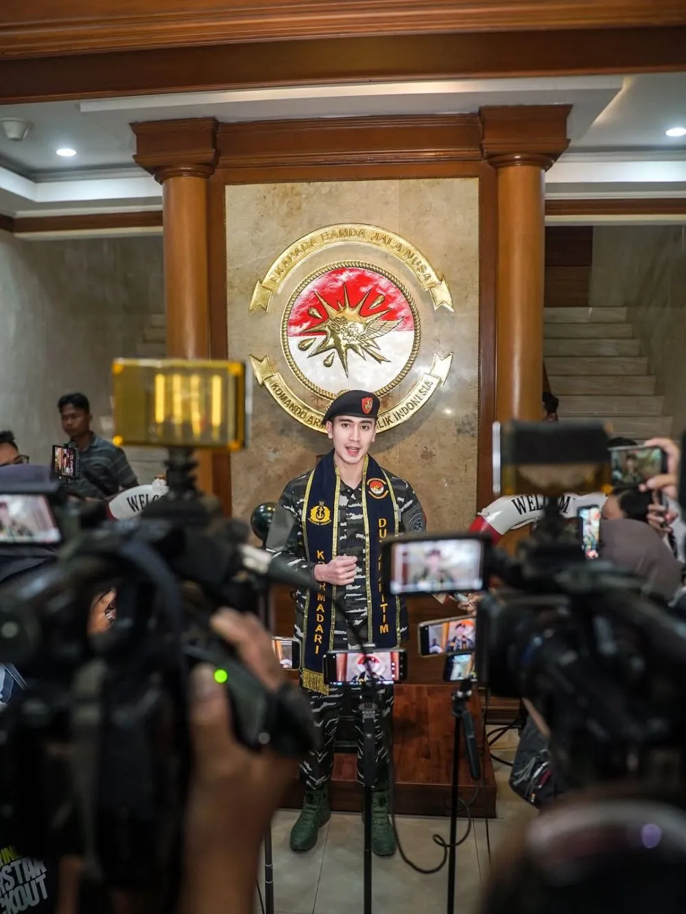 Verrel Bramasta diangkat jadi Duta Maritim © 2025 Instagram Verrel Bramasta diangkat jadi Duta Maritim © 2025 Instagram