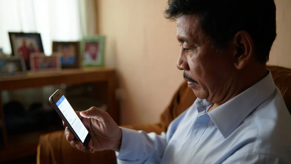 Gombalan bapak-bapak Facebook yang © 2025 brilio.net Gombalan bapak-bapak Facebook yang © 2025 brilio.net