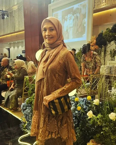 Seleb 80an ini eks kiper Timnas sepakbola putri © Instagram