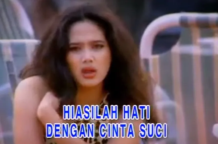 Mulan Jameela cover lagu era 90-an © berbagai sumber Mulan Jameela cover lagu era 90-an © berbagai sumber