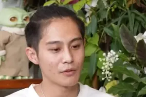 Denny Sumargo terseret dalam konflik Erika Carlina, begini klarifikasinya soal tudingan bantu DJ Panda