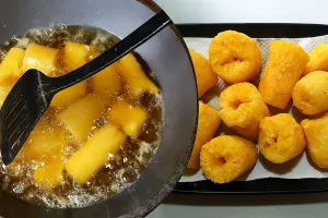 Nyesel baru tahu, ternyata begini cara 'menyulap' singkong keras jadi empuk merekah sempurna