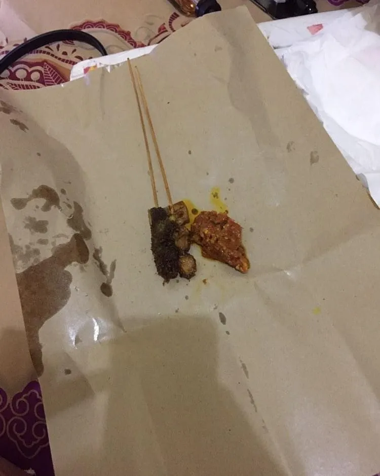 momen apes beli sate © 2025 berbagai sumber