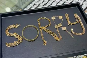 Bukan cuma minta maaf, 7 meme lucu ini bikin ngakak sekaligus baper abis buat Gen Z