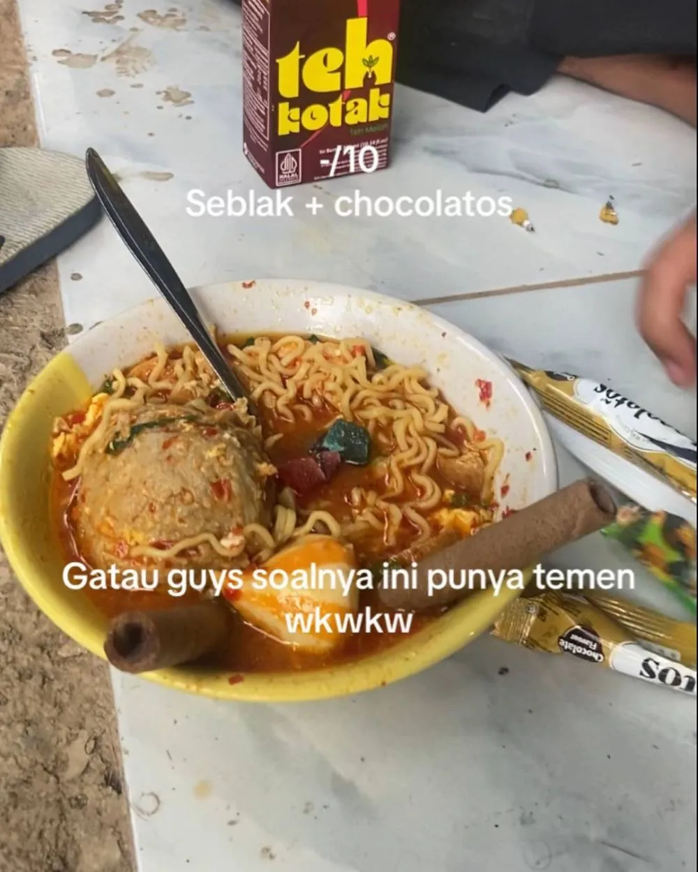 rating makanan nyeleneh dianiaya © 2025 TikTok
