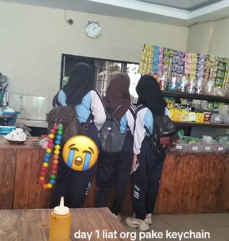 gantungan kunci gede kocak © 2025 berbagai sumber