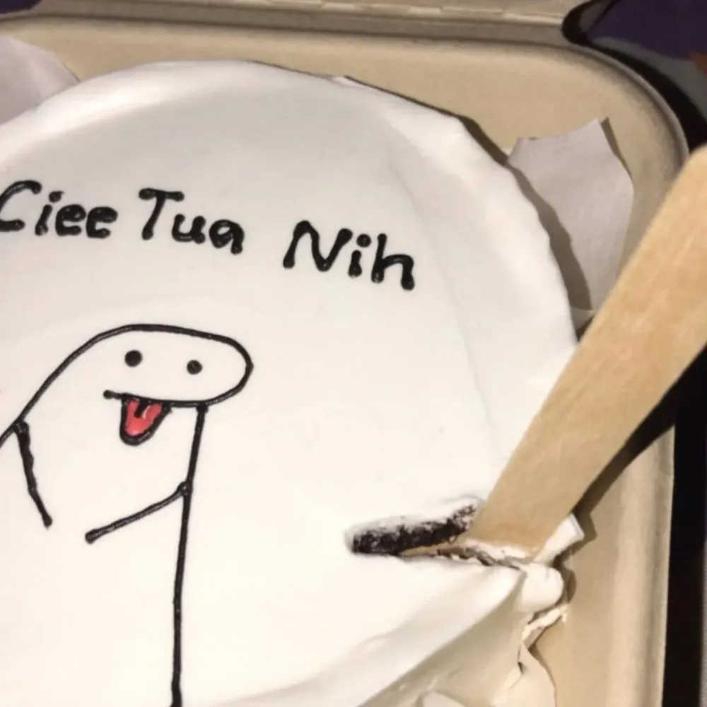 ucapan ultah lucu di kue © 2025 Instagram ucapan ultah lucu di kue © 2025 Instagram