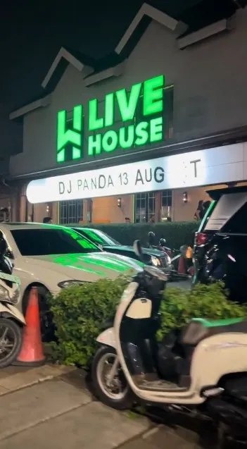 DJ panda kini banjir job © berbagai sumber