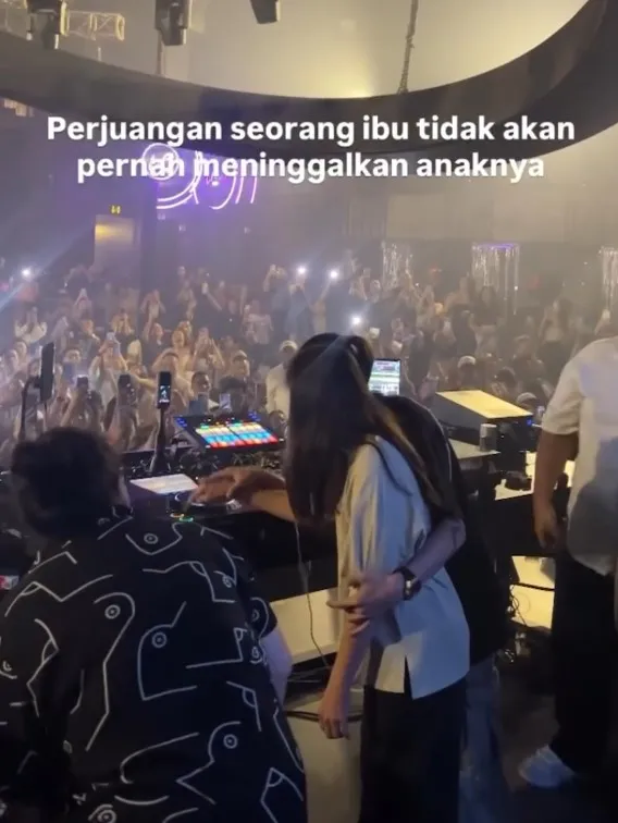 DJ panda kini banjir job © berbagai sumber
