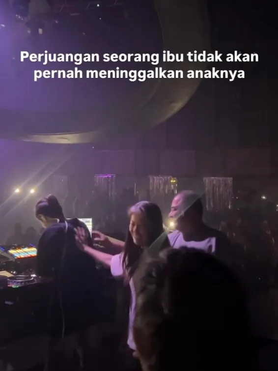 DJ panda kini banjir job © berbagai sumber