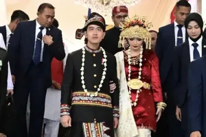 Makna baju adat Wapres Gibran dan Selvi Ananda saat HUT RI ke-80? Ini penjelasannya