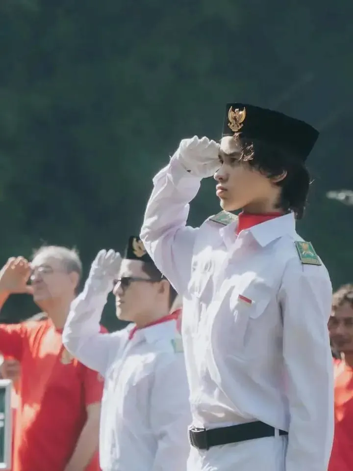 Noah putra bcl pemimpin upacara © 2025 berbagai sumber