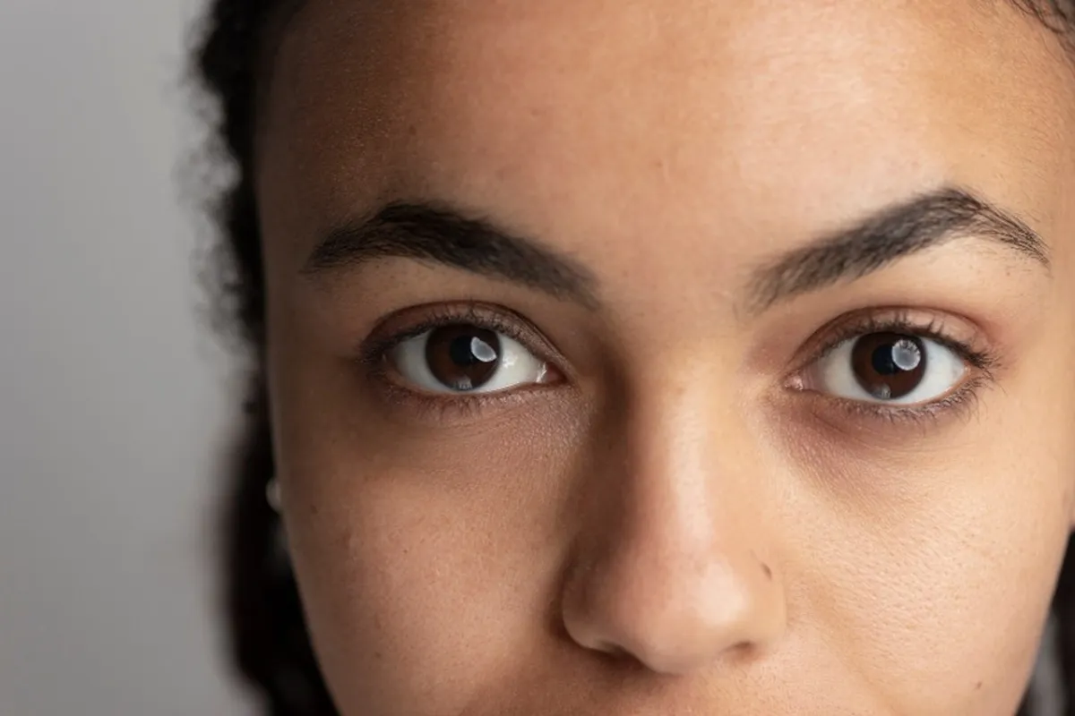 Tak perlu eye cream mahal, 1 minuman ini atasi mata panda agar hasilnya bak pakai concealer natural