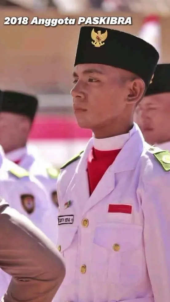 pria ini dulu bisa jadi Paskibra © TikTok pria ini dulu bisa jadi Paskibra © TikTok