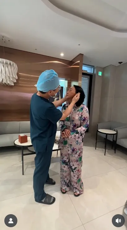 Dewi Gita rogoh ratusan juta demi oplas © Instagram Dewi Gita rogoh ratusan juta demi oplas © Instagram