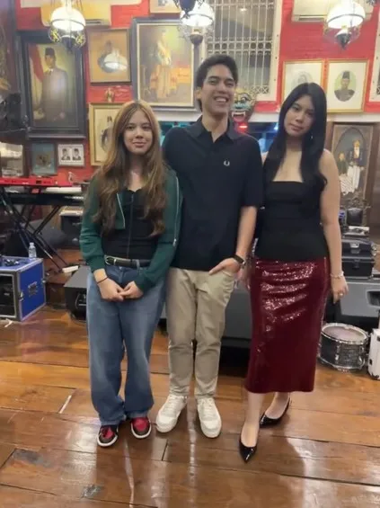 Shafeaa Ahmad dan Almira akhirnya bertemu © TikTok Shafeaa Ahmad dan Almira akhirnya bertemu © TikTok