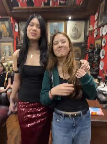 Shafeaa Ahmad dan Almira akhirnya bertemu © TikTok Shafeaa Ahmad dan Almira akhirnya bertemu © TikTok