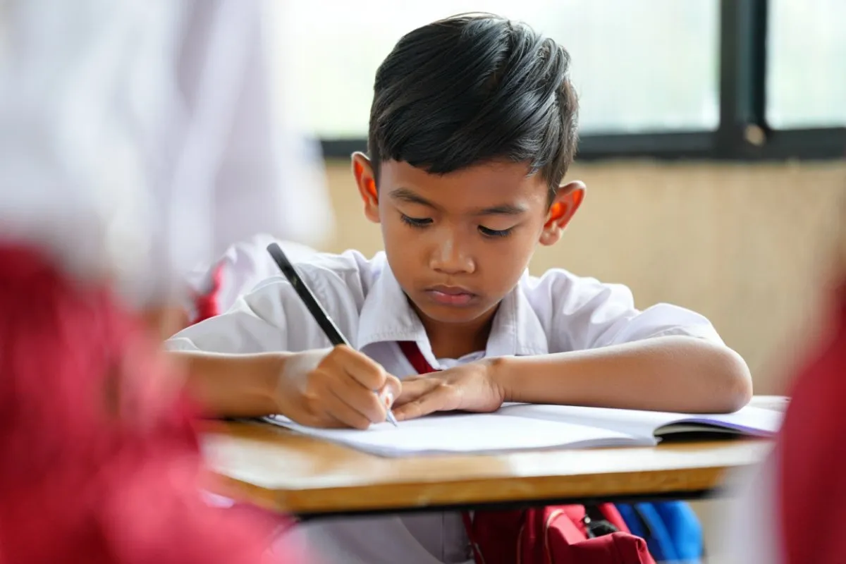 10 Contoh teks deskripsi hewan kelinci terbaru 2025, lengkap dengan strukturnya