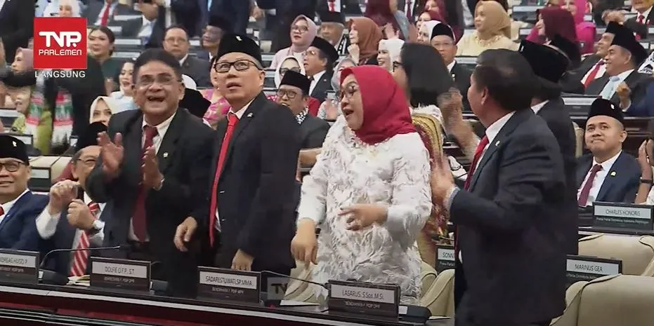 Sadarestuwati joget viral TikTok © 2025 berbagai sumber Sadarestuwati joget viral TikTok © 2025 berbagai sumber