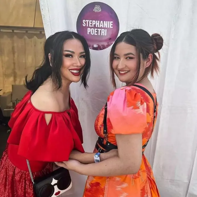 Titi DJ dengan Stephanie layaknya kakak adik © Instagram