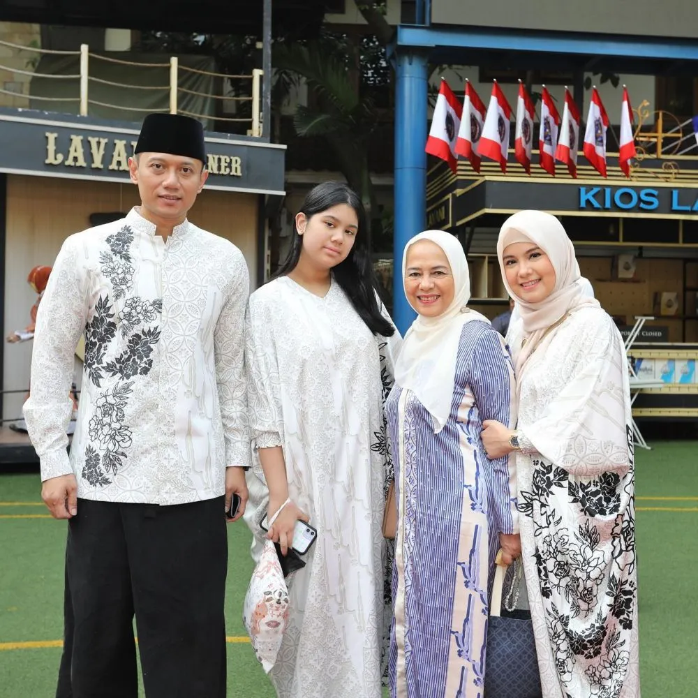 potret almira saat kenakan dress © instagram