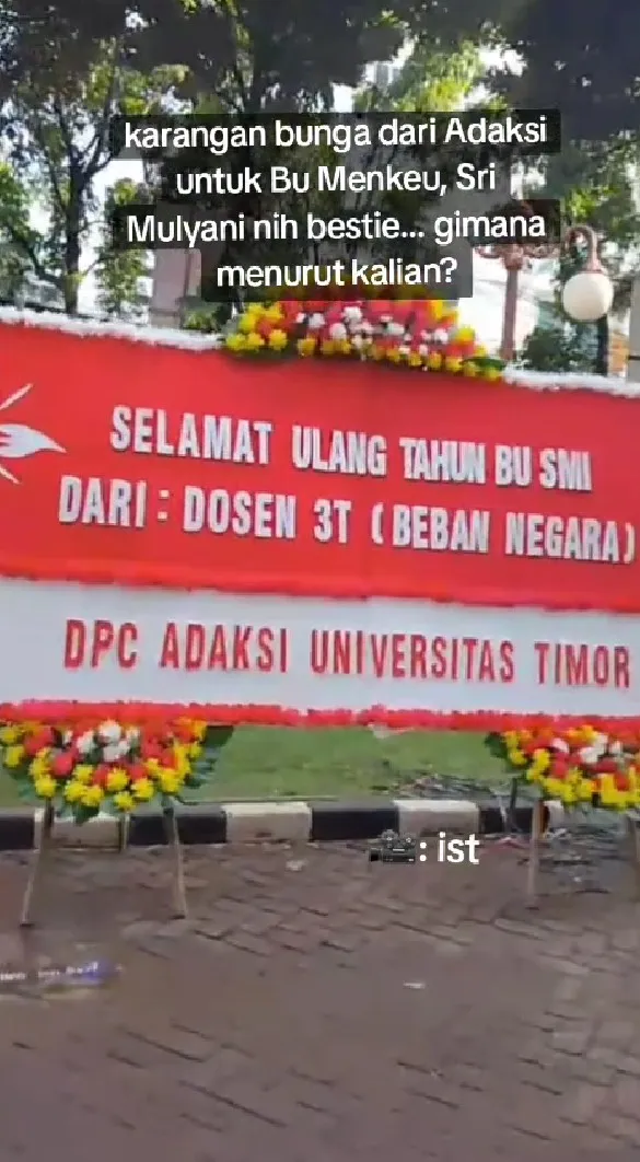 Sri Mulyani dapat karangan bunga protes © TikTok