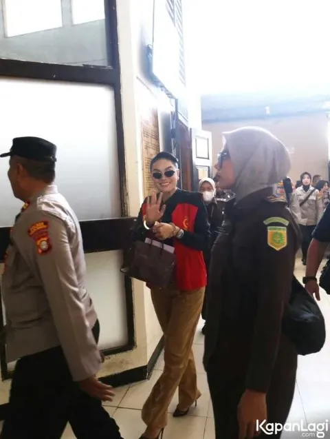 Nikita Mirzani kembali hadiri sidang © berbagai sumber