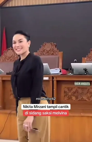 Nikita Mirzani kembali hadiri sidang © berbagai sumber