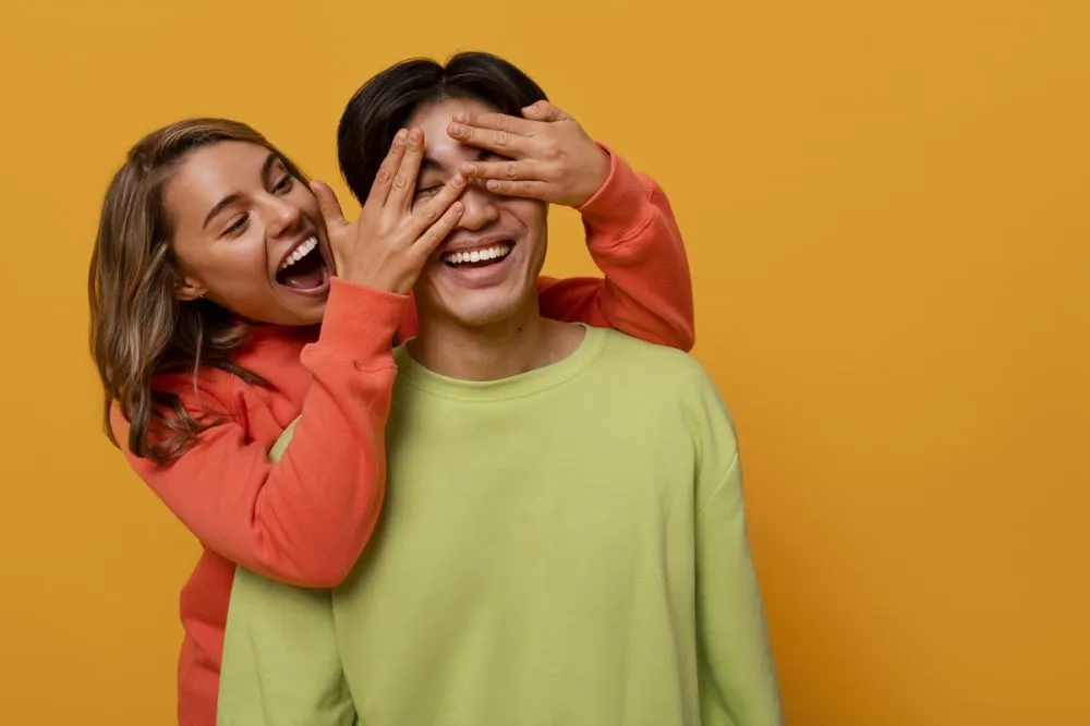 100 Kata-kata gombalan maut untuk chat pacar, bikin hati berbunga-bunga © 2025 brilio.net