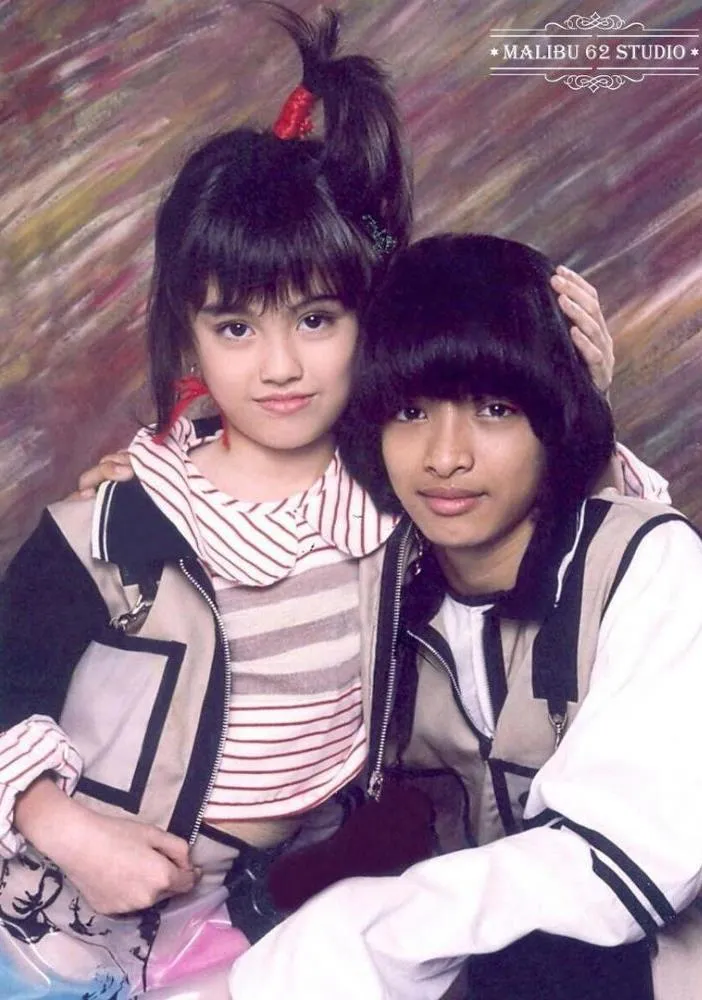 kebersamaan eza yayang dan agnes monica © berbagai sumber kebersamaan eza yayang dan agnes monica © berbagai sumber