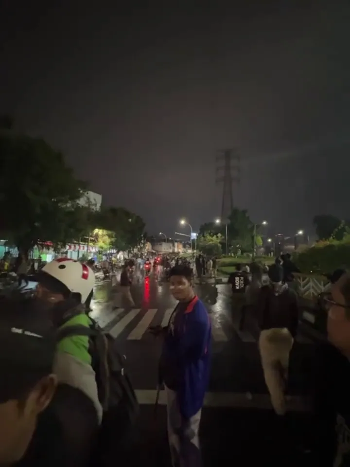 Young Lex buka posko medis untuk pendemo © 2025 Instagram