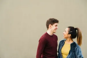 100 Kata-kata gombalan maut keren, bikin pipi doi merah merona