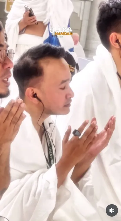 Ruben Onsu perdana sampai di Kabah © Instagram Ruben Onsu perdana sampai di Kabah © Instagram