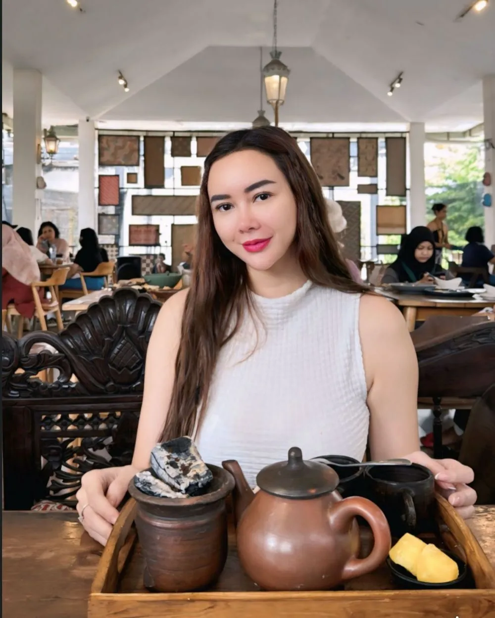 potret terbaru Aura Kasih ini manglingi © berbagai sumber potret terbaru Aura Kasih ini manglingi © berbagai sumber